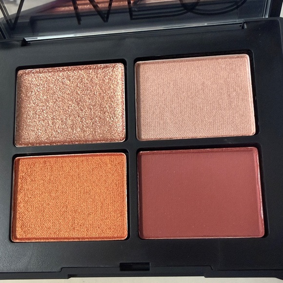 NARS Quad Eyeshadow Palette - Peach and Copper Tones - Picture 2 of 6